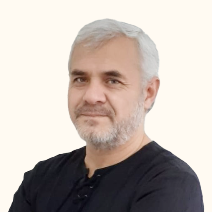 Portrait photo of Seyfi, team member at Bridge North Digital Marketing Agency
